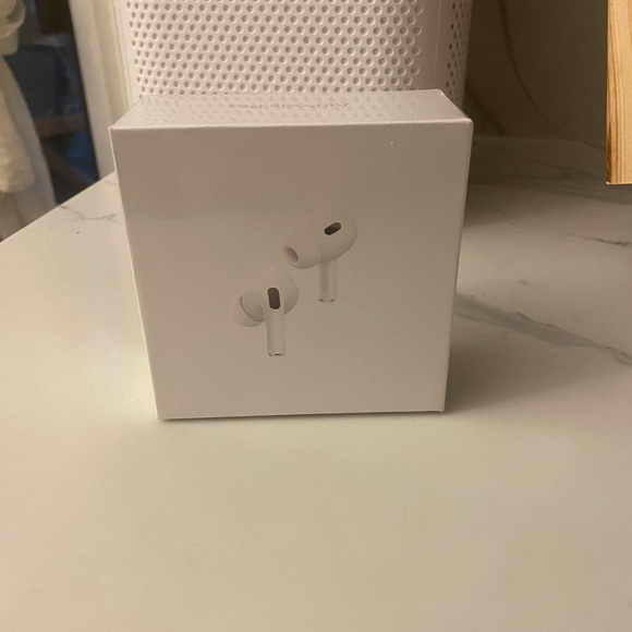 White AirPods Pro 2 #AirpodsProIN STOCK!1-3 Day Shipping